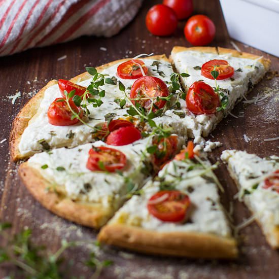 Tomato, Basil & Ricotta Pizza