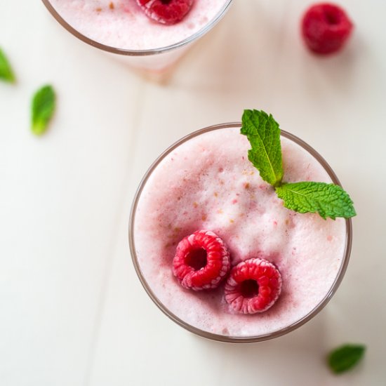 Raspberry Peach Protein Lemonade