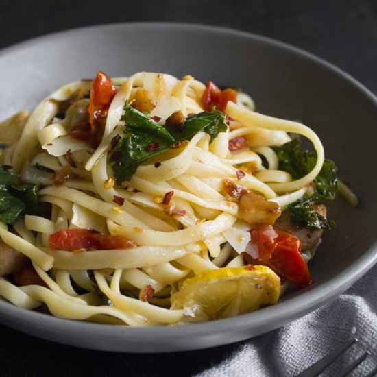 Spicy Tomato & Kale Linguine