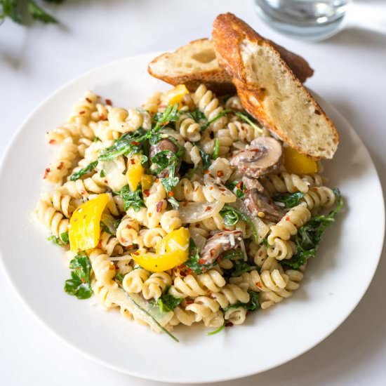 Creamy Mushroom & Bell Pepper Pasta