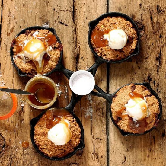 Oatmeal Chocolate Skillet Cookie