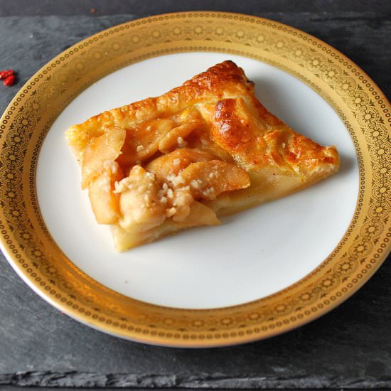 Easy Baked Apple Tart