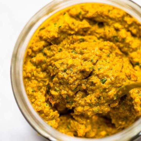 Easy Thai Yellow Curry Paste