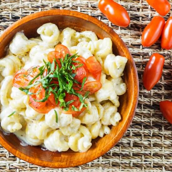 Caprese Macaroni and Cheese