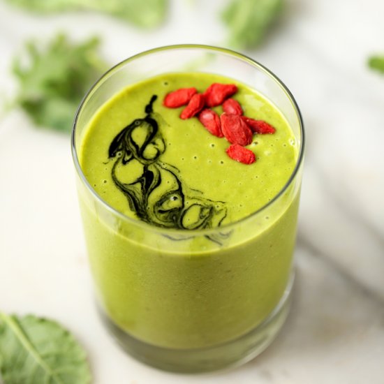 Glowing Green Smoothie