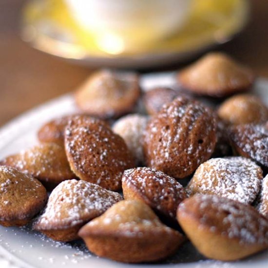 Coffee Petite Madeleines