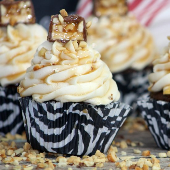 Snickers Cupcakes