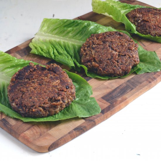 Black Bean Quinoa Burger