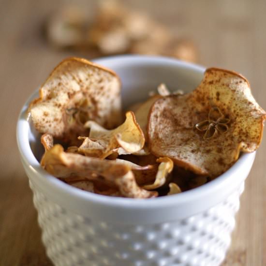 Baked Cinnamon Sugar Apple Chips