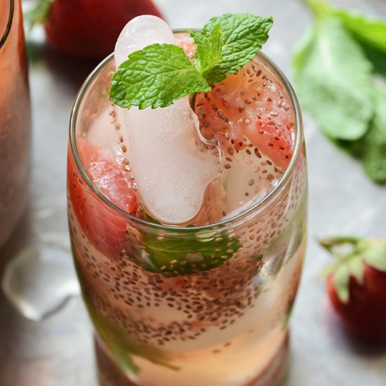 Strawberry Chia Seed Iced Green Tea