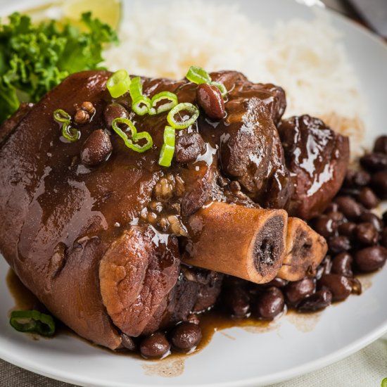 Braised Pork Shank with Black Beans