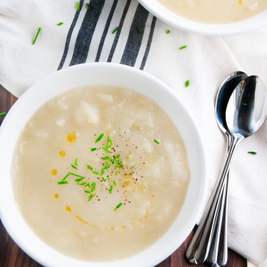 Healthy and Hearty Potato Leek Soup