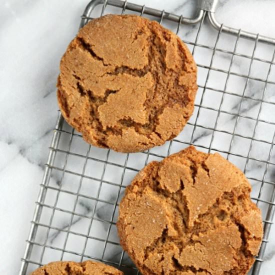 Crispy Molasses Cookies