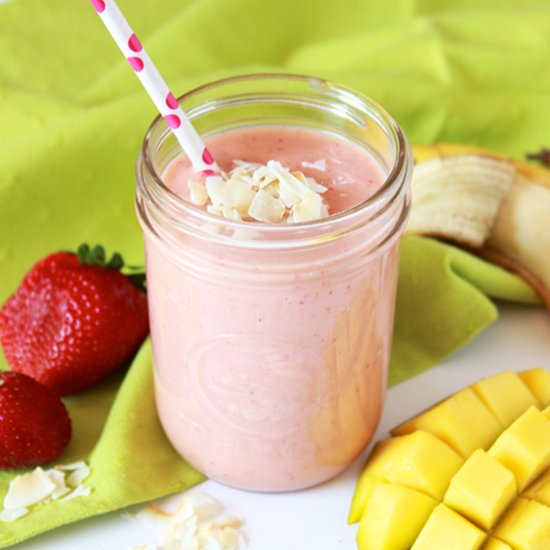 Strawberry Banana Mango Smoothie