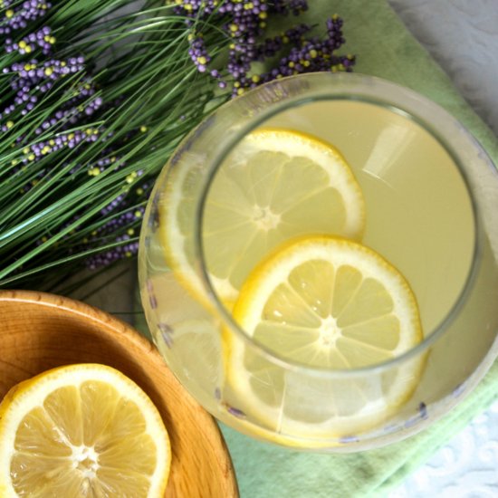 Lavender Honey Lemonade