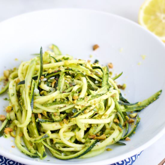 Zucchini noodles with pesto