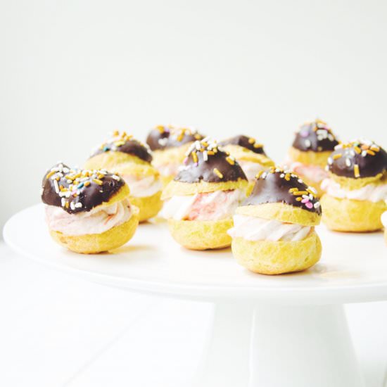 Strawberry Rhubarb Cream Puffs