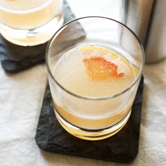 Grapefruit + Lillet Cocktail