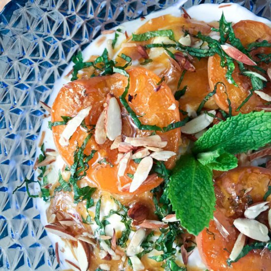 Roasted Apricot Yogurt Bowl