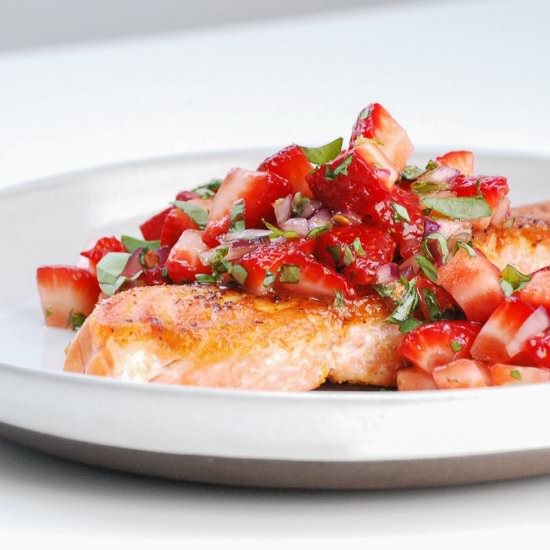 Seared Salmon with Strawberry Salsa