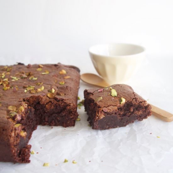 Salted Caramel Brownies w Pistachio