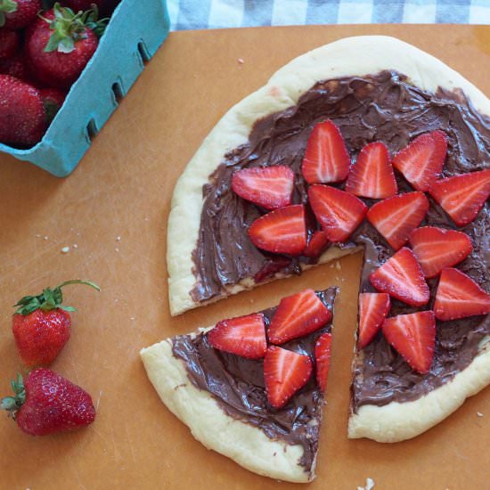 Nutella Strawberry Pizza