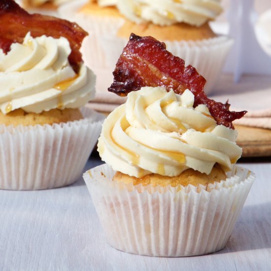 Maple Bacon Cupcakes