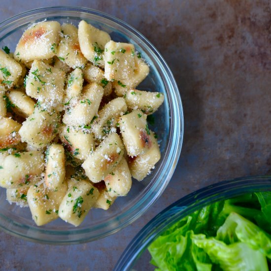 Cheesy Garlic Pizza Dough Croutons