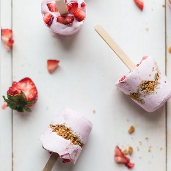 Strawberry Ice Cream Pie Popsicles