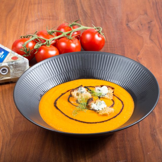 Tomato Soup w. Blue Cheese Croutons