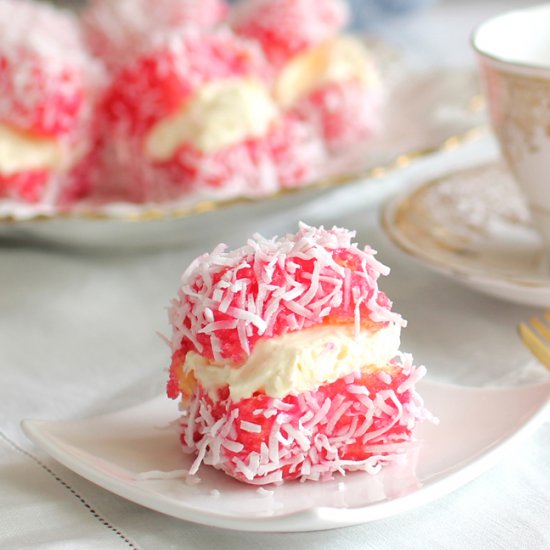 Raspberry Lamingtons