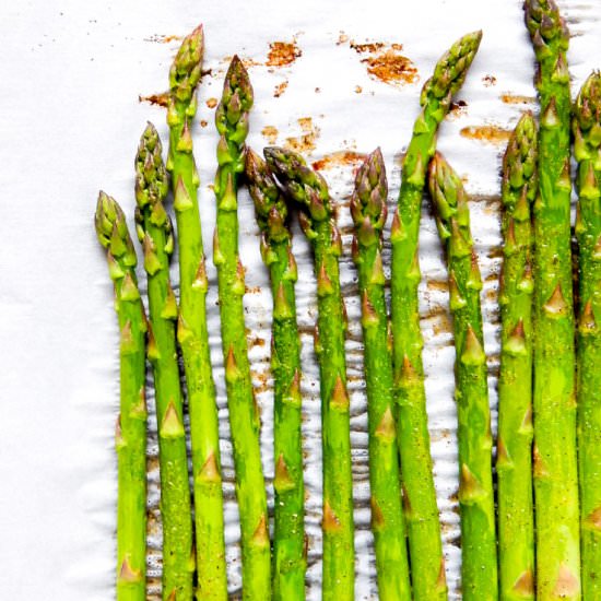 Clean Eating Lemon Pepper Asparagus