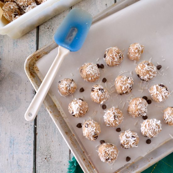 No-Bake Paleo Almond Joy Cookies