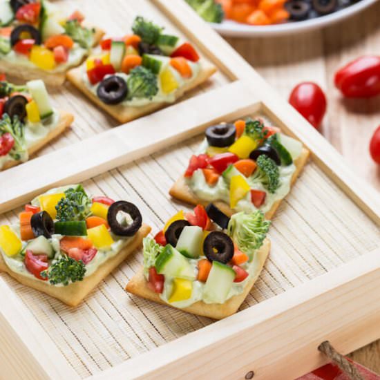 Avocado Ranch Veggie Pizza Bites