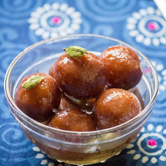 Bread Gulab Jamun