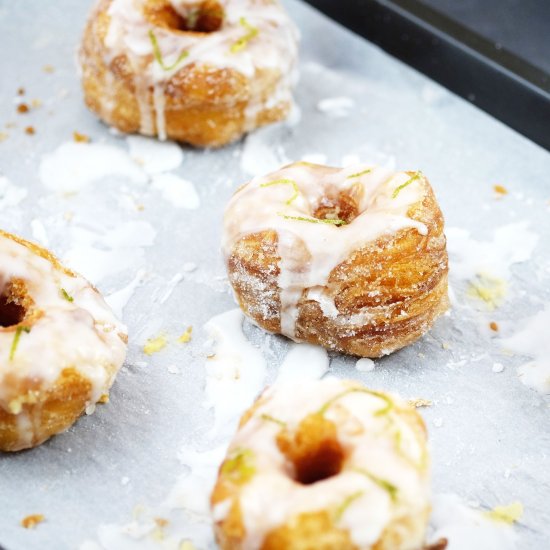 Gin & Tonic Cronuts