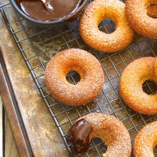 Baked cinnamon doughnuts