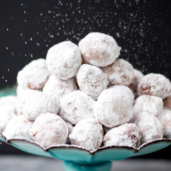 Powdered Sugar Doughnut Holes