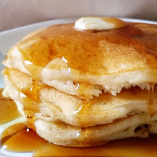 Vanilla Buttermilk Pancakes