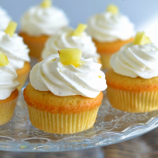 Pineapple Cupcake