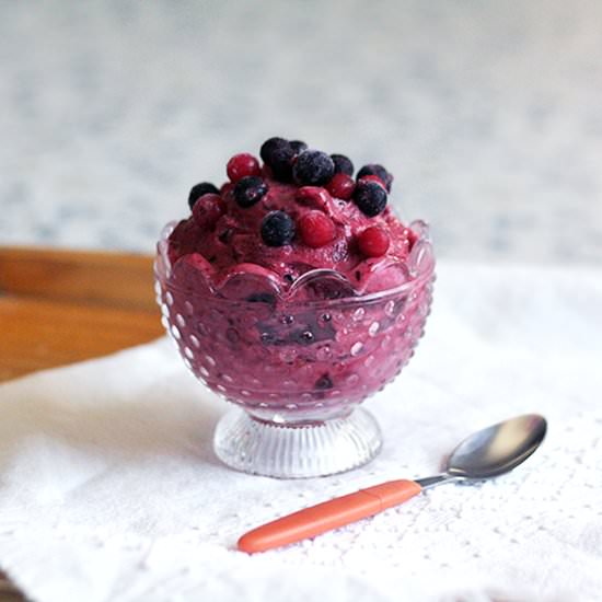 2-ingredient Berries Ice Cream