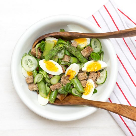 Asparagus bread salad