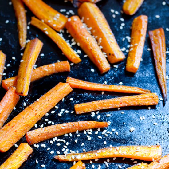 Sesame Roasted Carrots