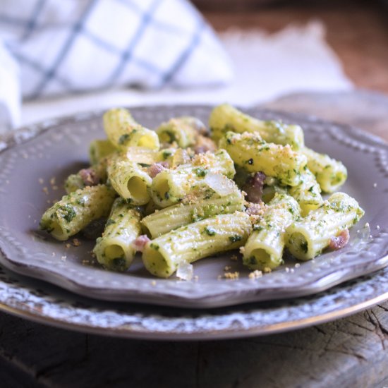 Pasta with Spinach Pesto, Guanciale