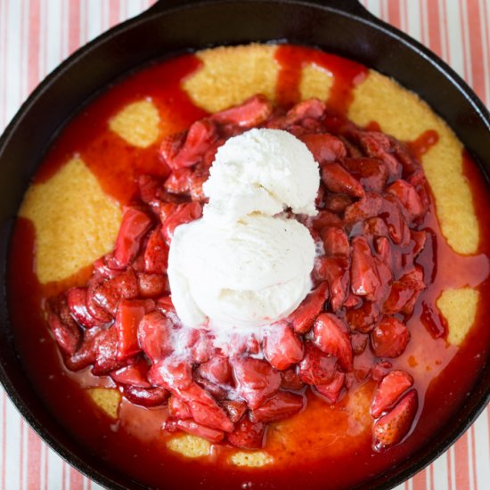 Hot Strawberry Cake with Ice Cream