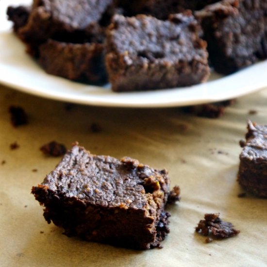 Extra Fudgy Zucchini Paleo Brownies