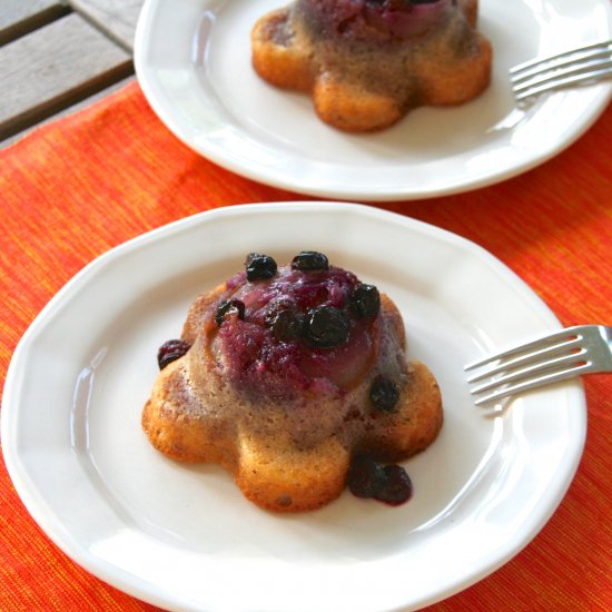 Mini Pear & Blueberry Cakes