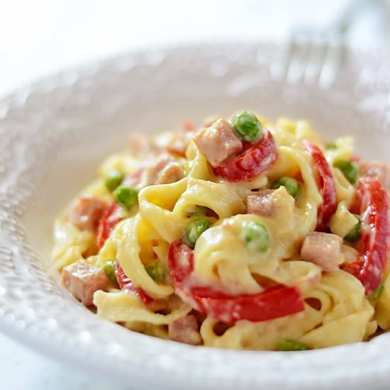 Peas, Ham & Red Bell Peppers Pasta