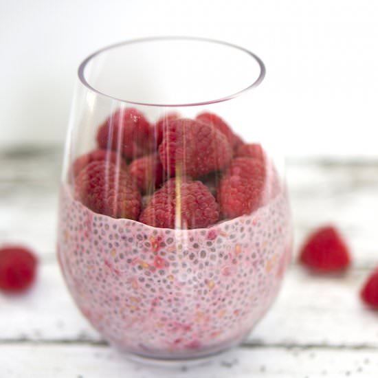 Raspberry Vanilla Chia Pudding