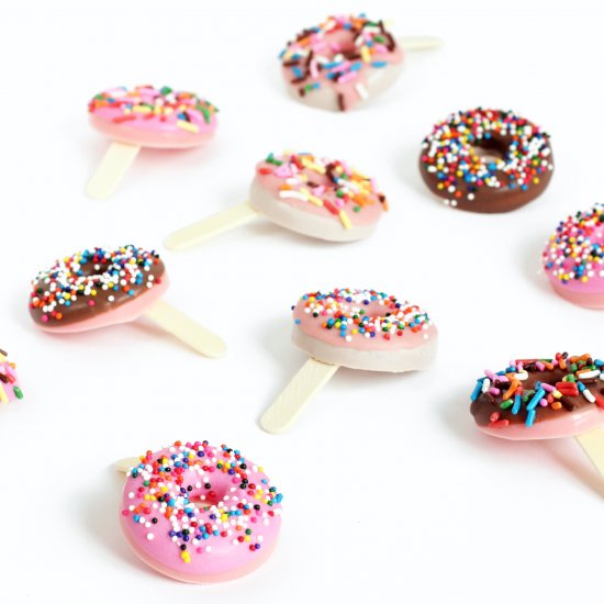 Donut-Shaped Yogurt Popsicles